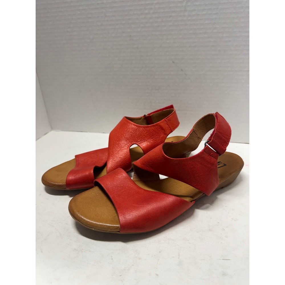 Miz Mooz Aiden Red Leather Asymmetric Slingback Flat Sandals Womens Size 37 6.5